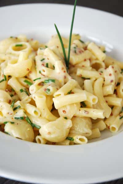 Salade de pâtes sauce moutarde aigre-douce