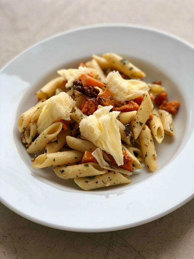 recettes végétariennes automne penne butternut tete de moine noix