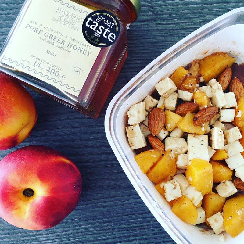 Salade nectarine feta amande miel – végétarien