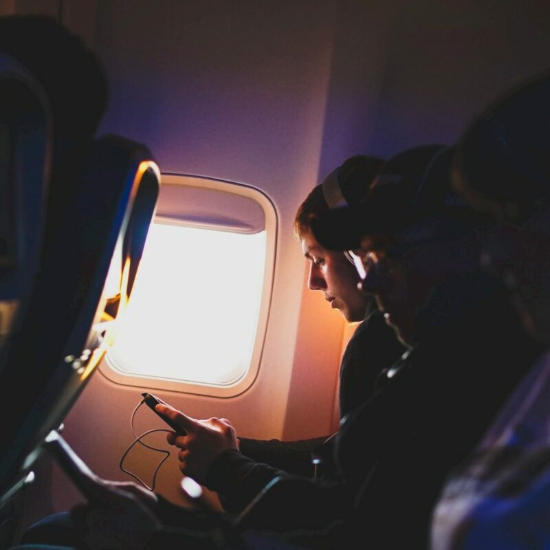 Les 5 meilleurs artistes à écouter pour se relaxer en voyage