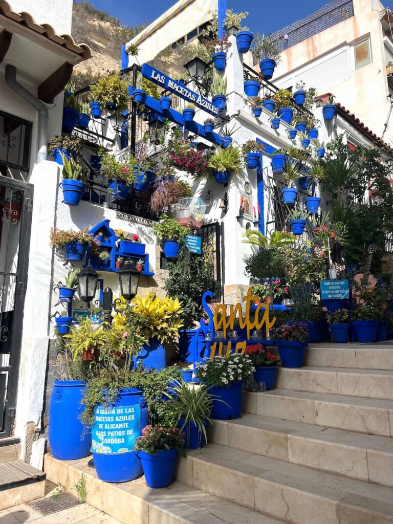 maison bleue alicante
