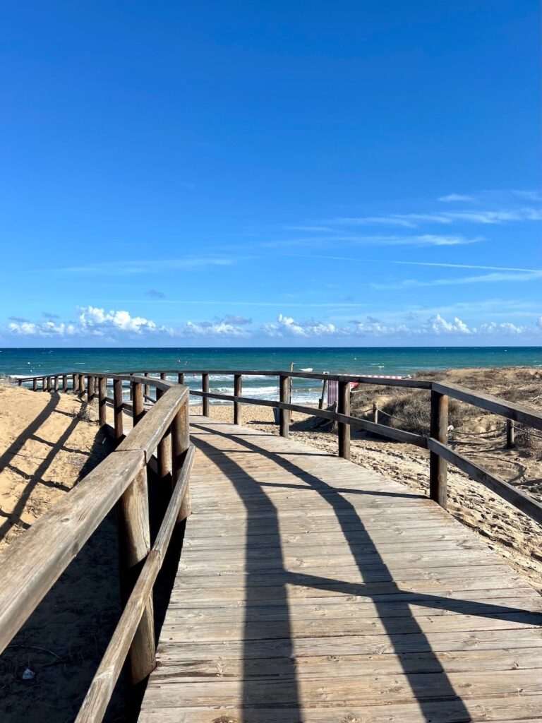 costa blanca en automne playa el campo