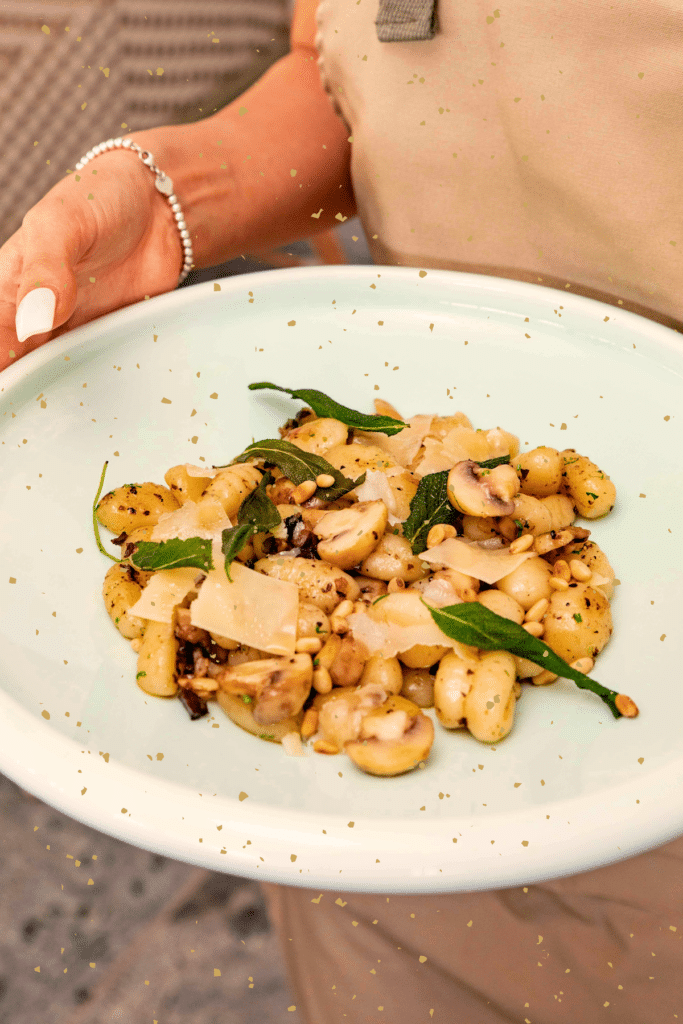 recevoir à noël sans stress recette gnocchi champignons marrons sauge