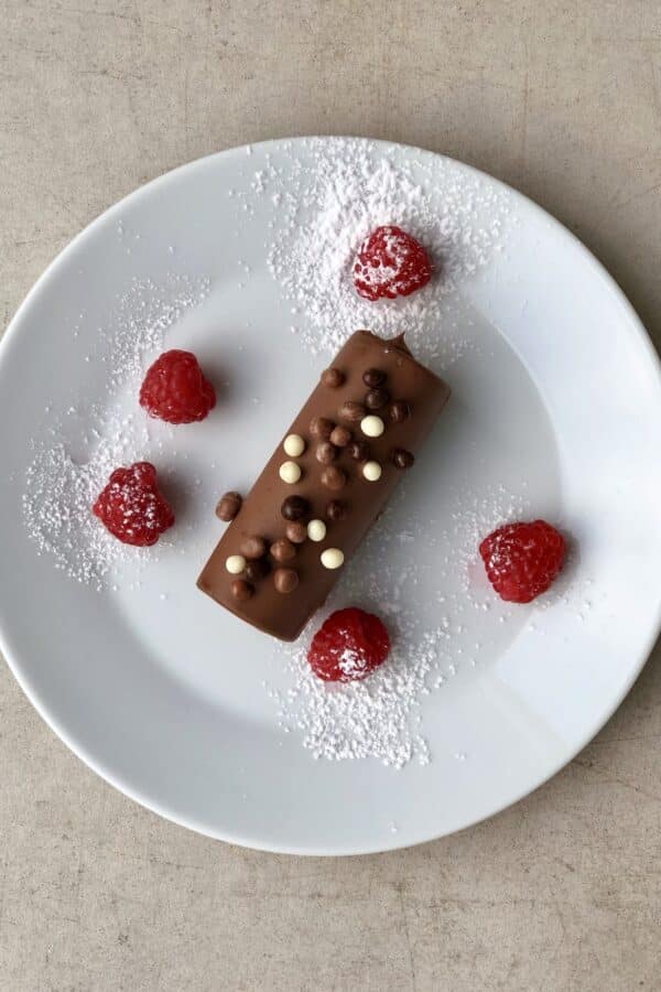 Préparer des mini bûches de Noël au chocolat et praliné