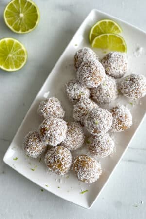 Energy balls coco et citron vert : 4 ingrédients, 10 min, 0 cuisson