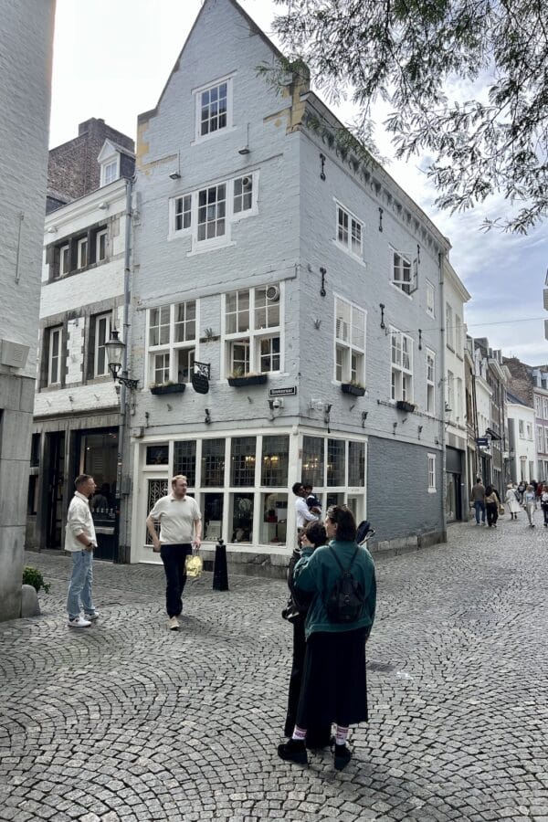 Maastricht en une journée : l&rsquo;escapade facile à faire seule ou à deux (itinéraire à pied)